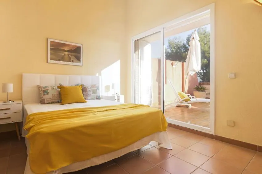 Preciosa Zona Natural La Mora Villa Tarragona 0*,  Spain